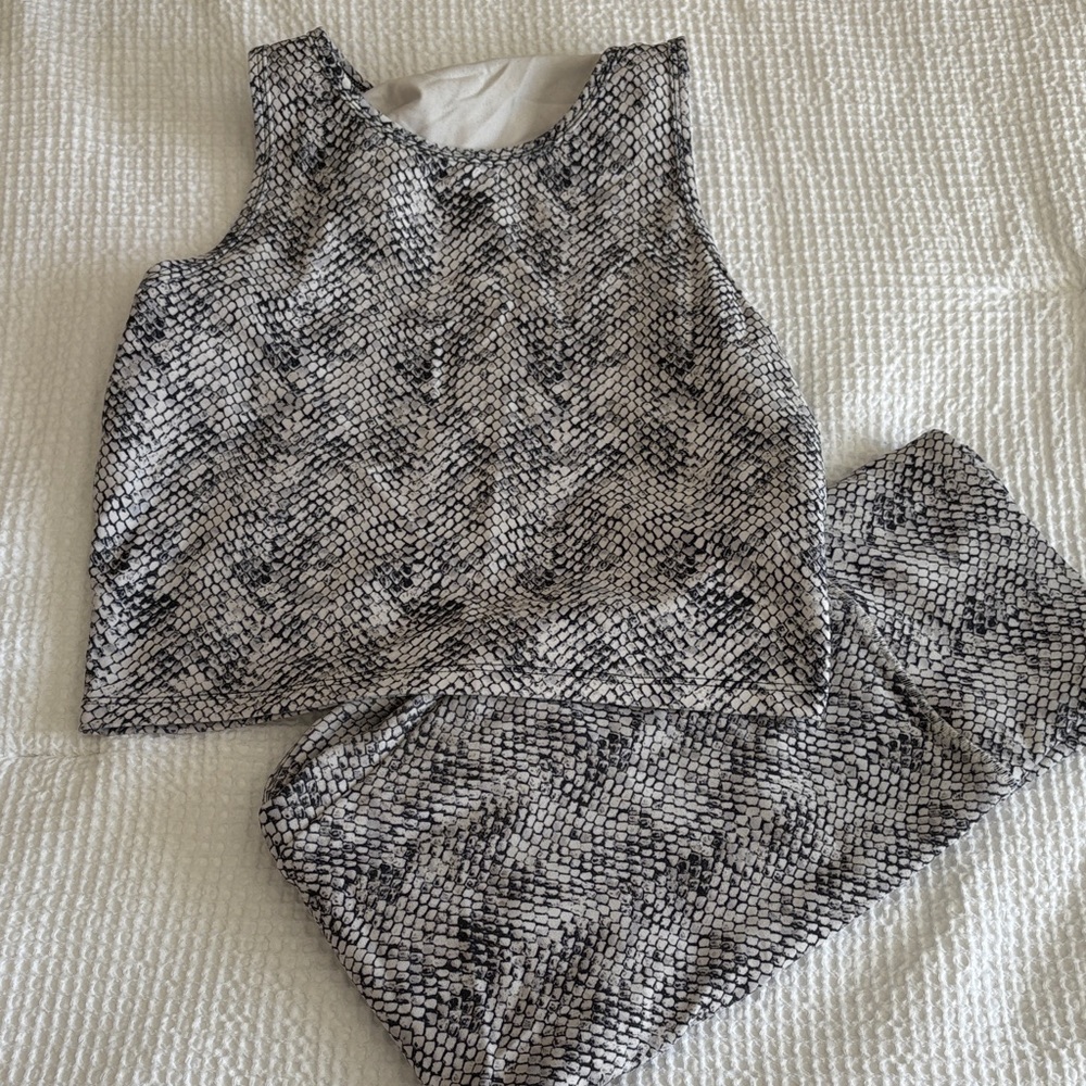 Women’s Workout Set